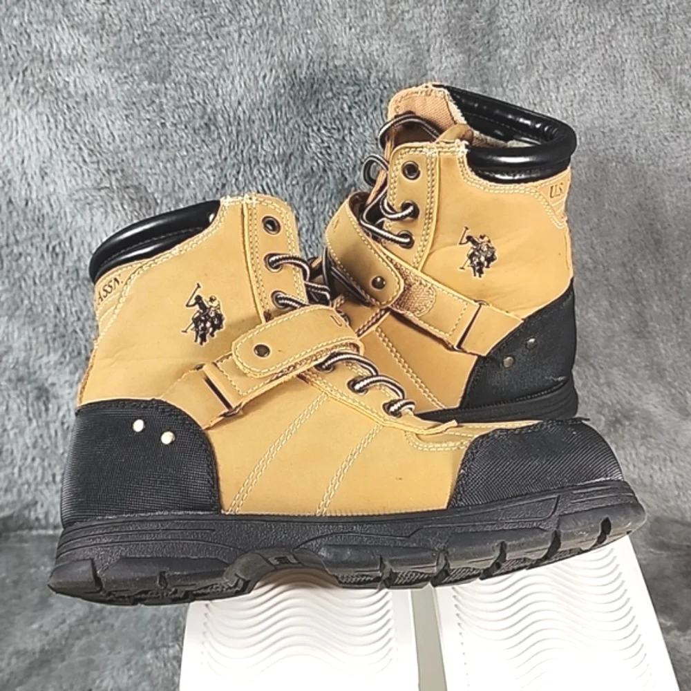 U S POLO Assn Connor Kid's Boots. Size 3 - Picture 7 of 9